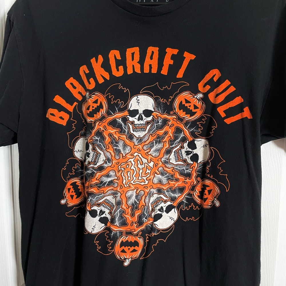 Black Craft Cult Halloween Graphic tee